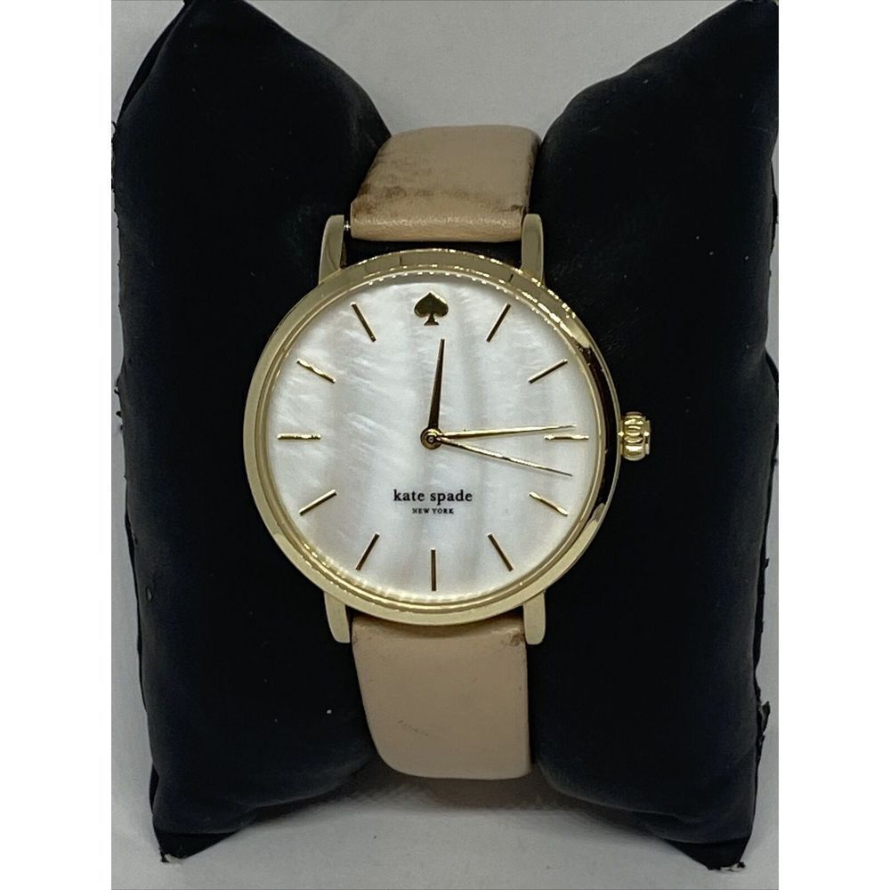 Kate Spade New York Metro 0073 Women Beige Leather Analog Dial Wrist Watch MP654